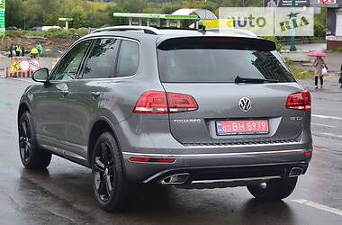 Внедорожник / Кроссовер Volkswagen Touareg 2017 в Ровно