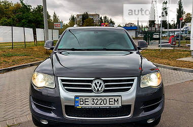 Внедорожник / Кроссовер Volkswagen Touareg 2008 в Николаеве