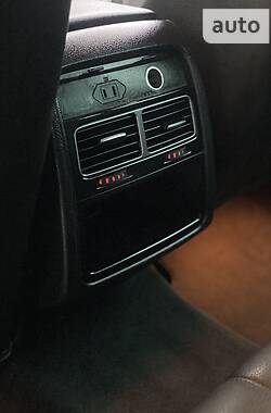 Позашляховик / Кросовер Volkswagen Touareg 2014 в Рівному
