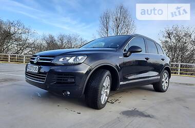 Внедорожник / Кроссовер Volkswagen Touareg 2014 в 