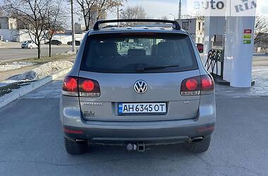 Внедорожник / Кроссовер Volkswagen Touareg 2008 в Бердянске