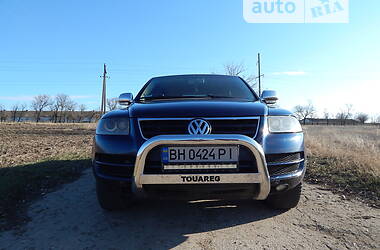 Внедорожник / Кроссовер Volkswagen Touareg 2004 в Болграде
