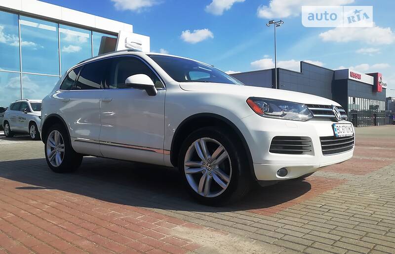 Внедорожник / Кроссовер Volkswagen Touareg 2011 в Львове