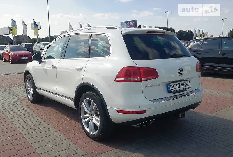 Внедорожник / Кроссовер Volkswagen Touareg 2011 в Львове