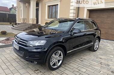 Универсал Volkswagen Touareg 2013 в Черновцах