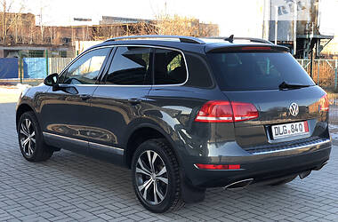 Позашляховик / Кросовер Volkswagen Touareg 2013 в Житомирі