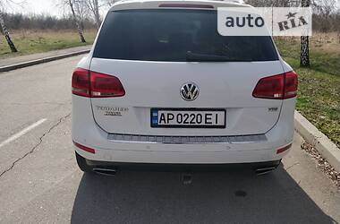 Внедорожник / Кроссовер Volkswagen Touareg 2012 в Запорожье