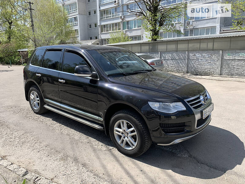 Внедорожник / Кроссовер Volkswagen Touareg 2008 в Днепре