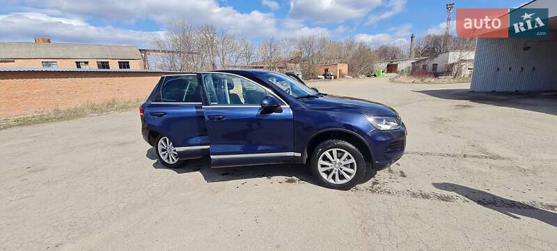 Внедорожник / Кроссовер Volkswagen Touareg 2012 в Киеве фото 18 Внедорожник / Кроссовер Volkswagen Touareg 2012 в Киеве