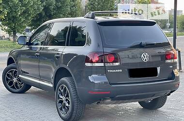 Внедорожник / Кроссовер Volkswagen Touareg 2008 в Днепре