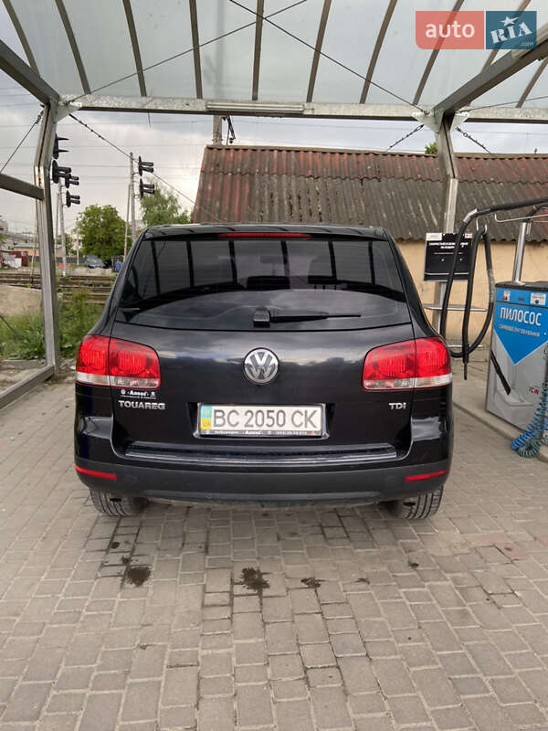 Внедорожник / Кроссовер Volkswagen Touareg 2006 в Львове