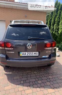 Внедорожник / Кроссовер Volkswagen Touareg 2008 в Петропавловской Борщаговке