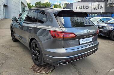 Внедорожник / Кроссовер Volkswagen Touareg 2022 в Киеве