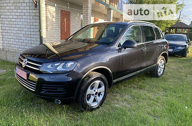 Внедорожник / Кроссовер Volkswagen Touareg 2010 в Луцке