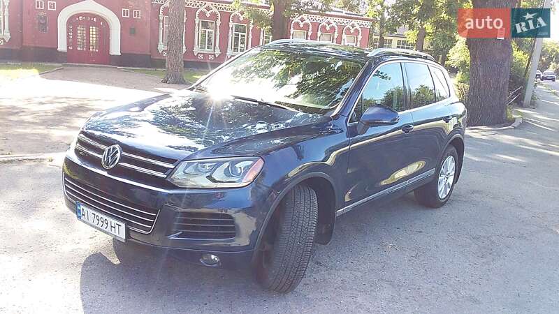 Внедорожник / Кроссовер Volkswagen Touareg 2013 в Боярке