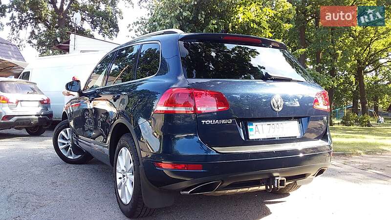 Внедорожник / Кроссовер Volkswagen Touareg 2013 в Боярке