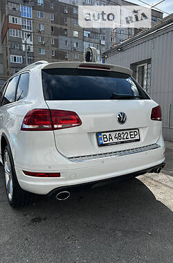 Позашляховик / Кросовер Volkswagen Touareg 2013 в Кропивницькому