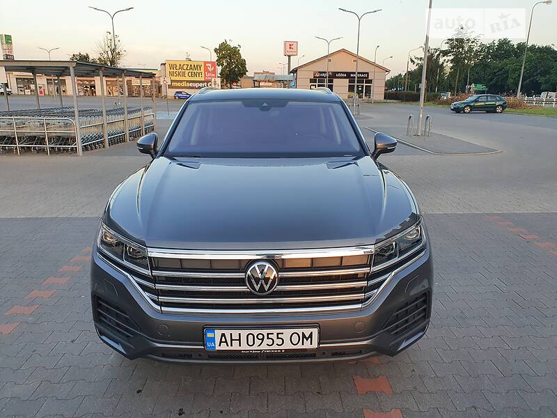 Внедорожник / Кроссовер Volkswagen Touareg 2021 в Киеве