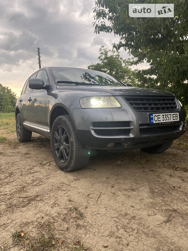 Позашляховик / Кросовер Volkswagen Touareg 2004 в Чернівцях