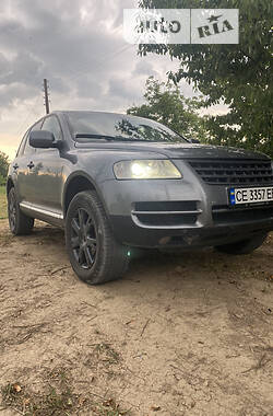 Внедорожник / Кроссовер Volkswagen Touareg 2004 в Черновцах