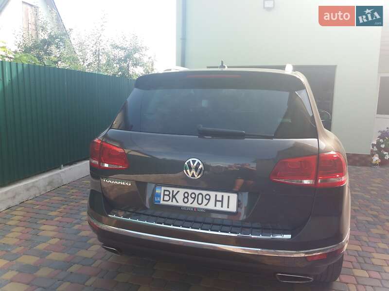 Позашляховик / Кросовер Volkswagen Touareg 2015 в Дубні фото 4 Позашляховик / Кросовер Volkswagen Touareg 2015 в Дубні