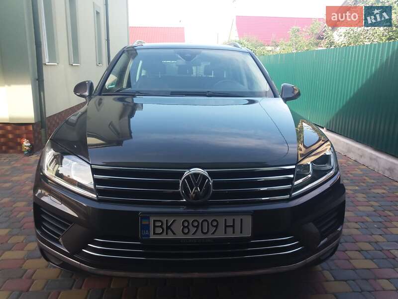 Позашляховик / Кросовер Volkswagen Touareg 2015 в Дубні фото 2 Позашляховик / Кросовер Volkswagen Touareg 2015 в Дубні