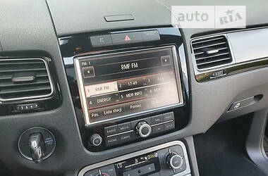 Внедорожник / Кроссовер Volkswagen Touareg 2012 в 