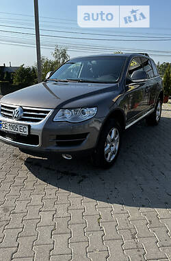 Позашляховик / Кросовер Volkswagen Touareg 2008 в Чернівцях