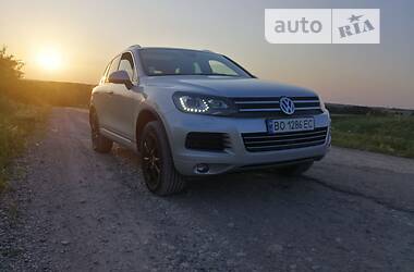 Позашляховик / Кросовер Volkswagen Touareg 2010 в Тернополі