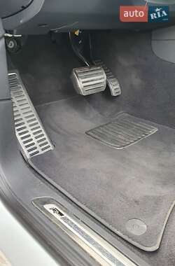 Позашляховик / Кросовер Volkswagen Touareg 2013 в 