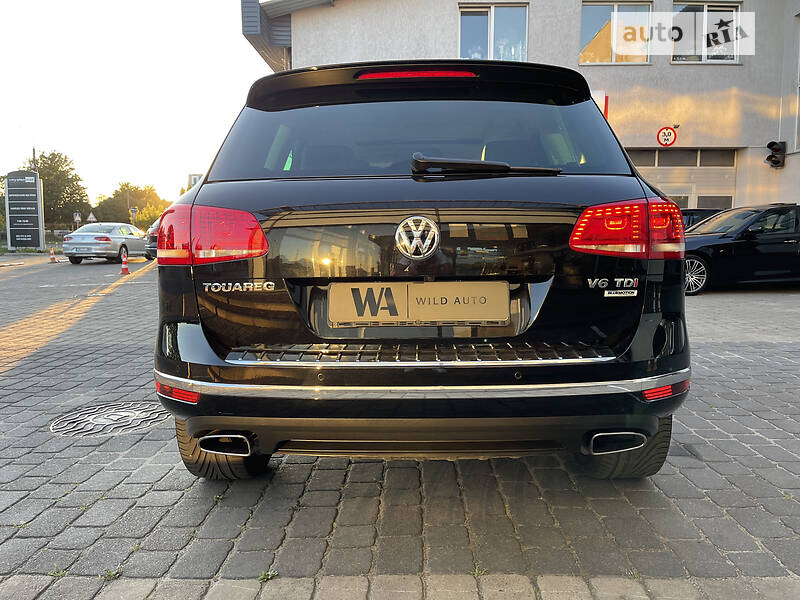 Позашляховик / Кросовер Volkswagen Touareg 2014 в Луцьку