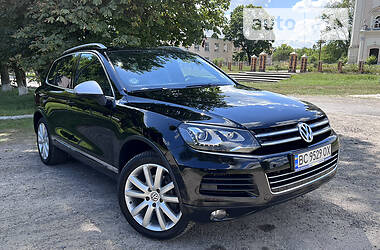 Позашляховик / Кросовер Volkswagen Touareg 2012 в Бродах