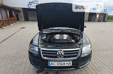 Внедорожник / Кроссовер Volkswagen Touareg 2006 в Луцке