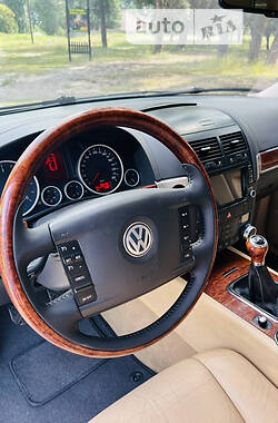 Внедорожник / Кроссовер Volkswagen Touareg 2008 в Ахтырке