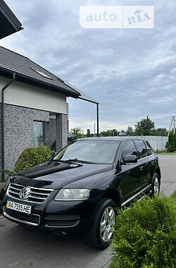 Внедорожник / Кроссовер Volkswagen Touareg 2006 в Киеве