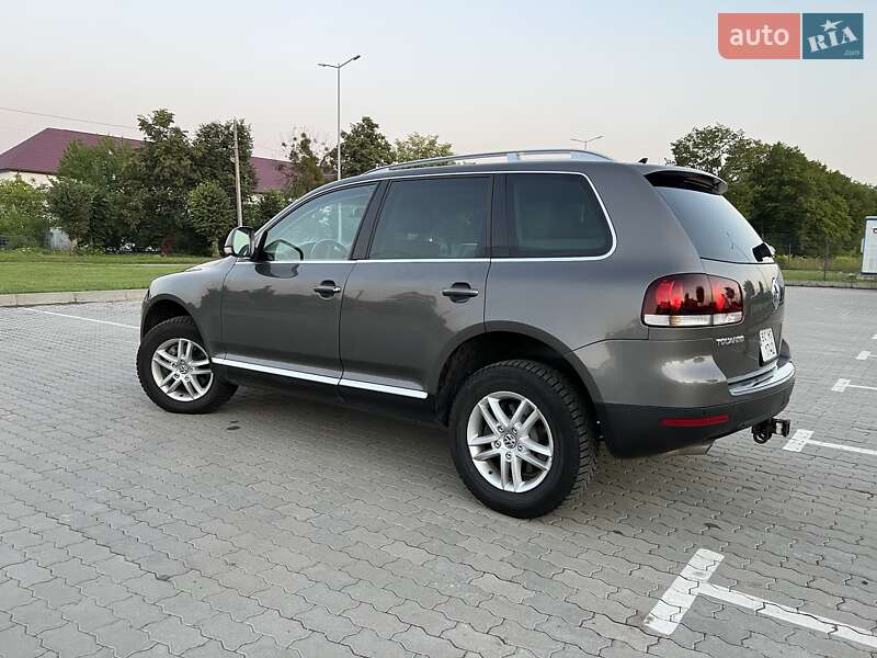 Позашляховик / Кросовер Volkswagen Touareg 2009 в Бродах