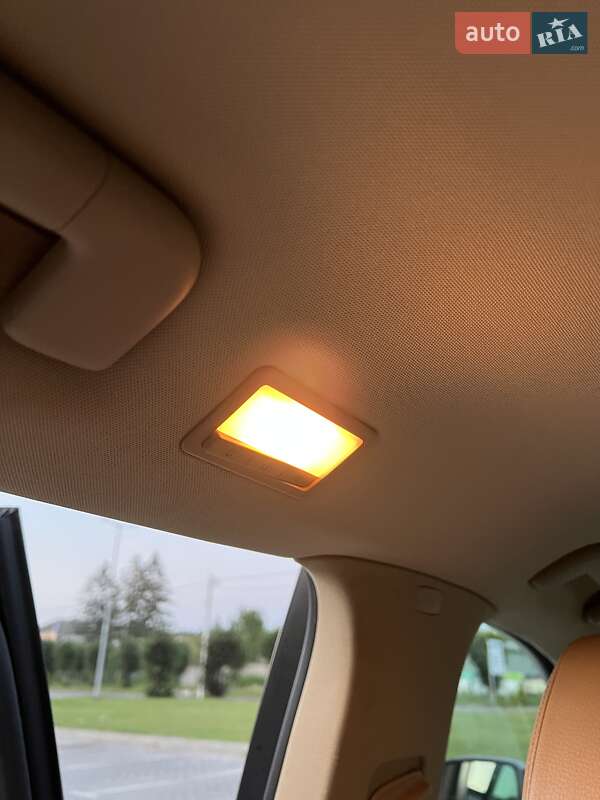 Позашляховик / Кросовер Volkswagen Touareg 2009 в Бродах