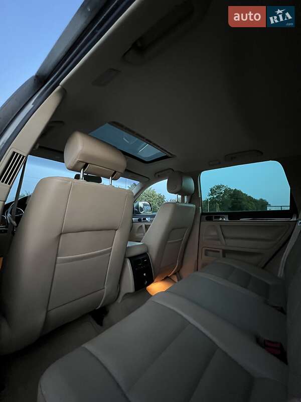 Позашляховик / Кросовер Volkswagen Touareg 2009 в Бродах