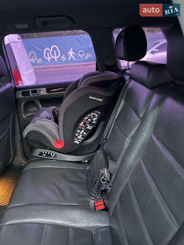 Позашляховик / Кросовер Volkswagen Touareg 2007 в Дніпрі