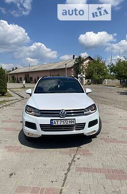 Позашляховик / Кросовер Volkswagen Touareg 2010 в Коломиї