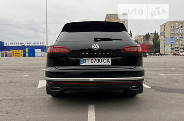 Внедорожник / Кроссовер Volkswagen Touareg 2019 в Кропивницком