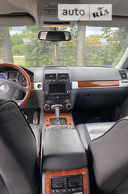 Внедорожник / Кроссовер Volkswagen Touareg 2005 в Кицмани
