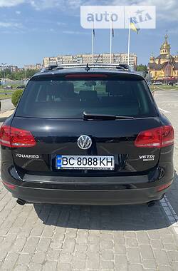 Внедорожник / Кроссовер Volkswagen Touareg 2011 в Львове