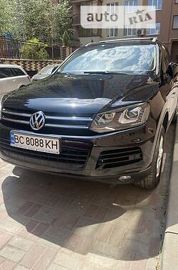 Внедорожник / Кроссовер Volkswagen Touareg 2011 в Львове