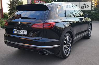 Внедорожник / Кроссовер Volkswagen Touareg 2021 в 