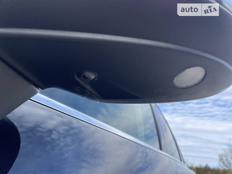 Внедорожник / Кроссовер Volkswagen Touareg 2010 в Бердичеве