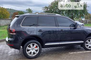 Внедорожник / Кроссовер Volkswagen Touareg 2007 в Великом Березном