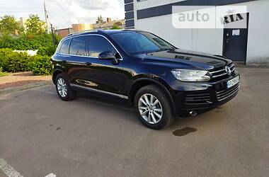 Внедорожник / Кроссовер Volkswagen Touareg 2012 в Киеве