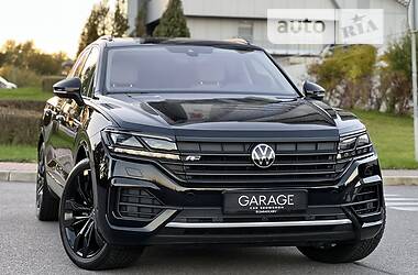 Внедорожник / Кроссовер Volkswagen Touareg 2020 в 