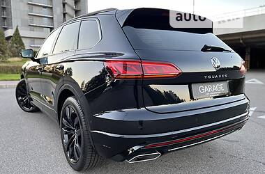 Внедорожник / Кроссовер Volkswagen Touareg 2020 в 